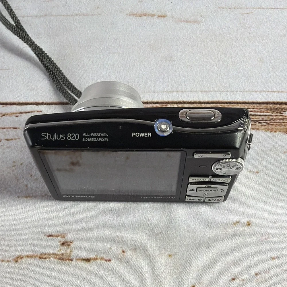 Olympus Stylus 820 8.0MP Compact Camera Black – Parts/Repair